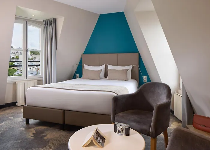 Timhotel Montmartre Parigi